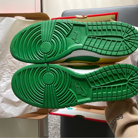 Nike Dunk Low Retro Reverse Brazil - Picture 5 of 6